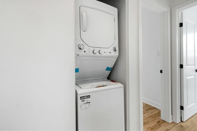 Electrolux ELFE7738AW Dryer — specifications and repair